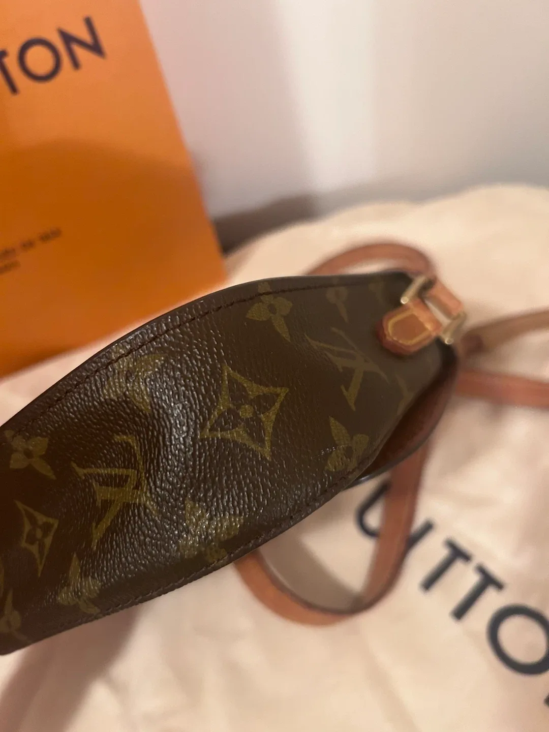 Louis Vuitton Monogram Trotteur Bag image indicator(5)
