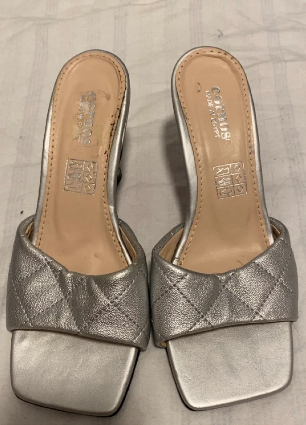 Sandals with Heels - Size 37 image indicator(3)