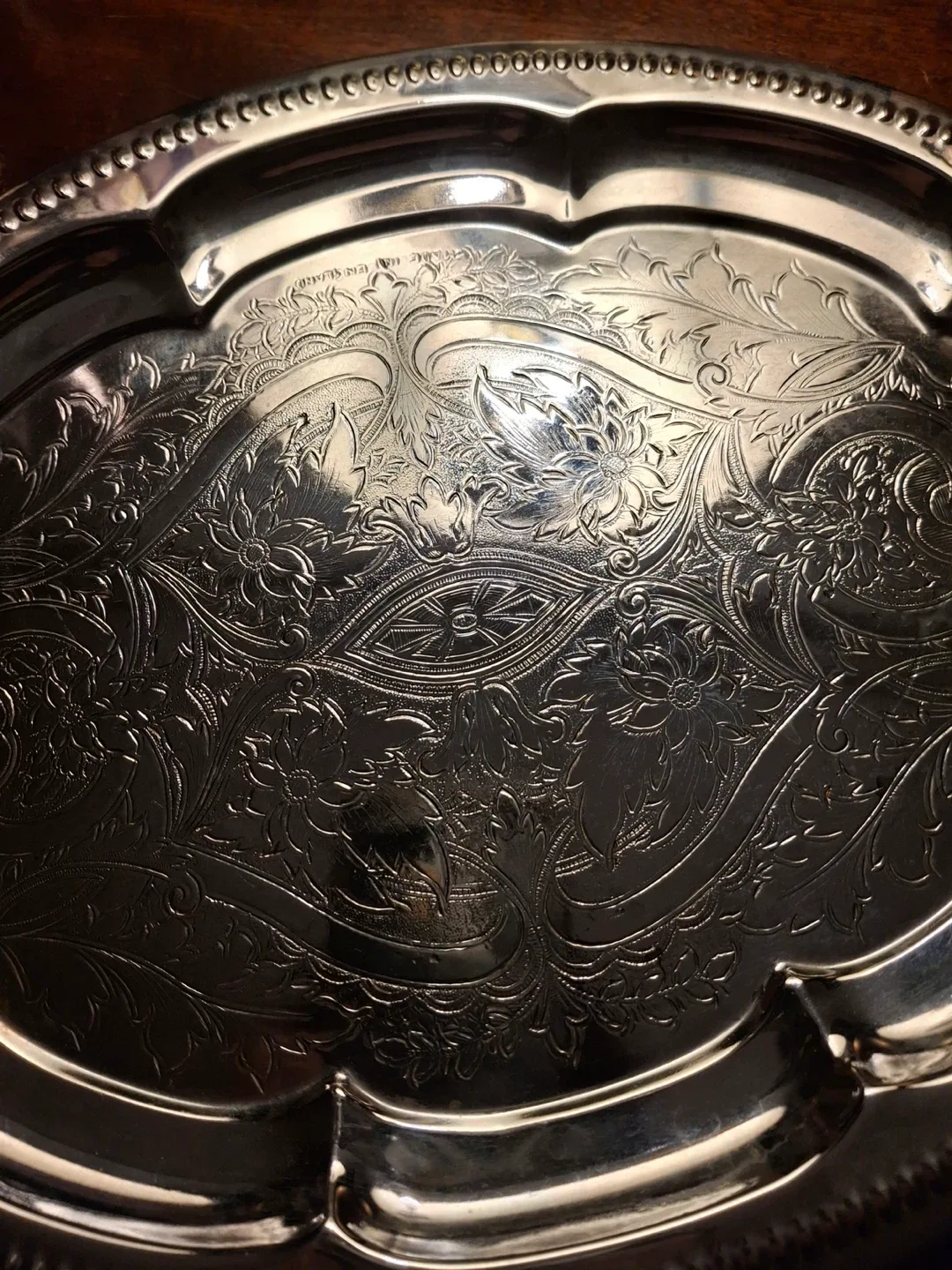 Vintage silver coloured serving tray image indicator(2)
