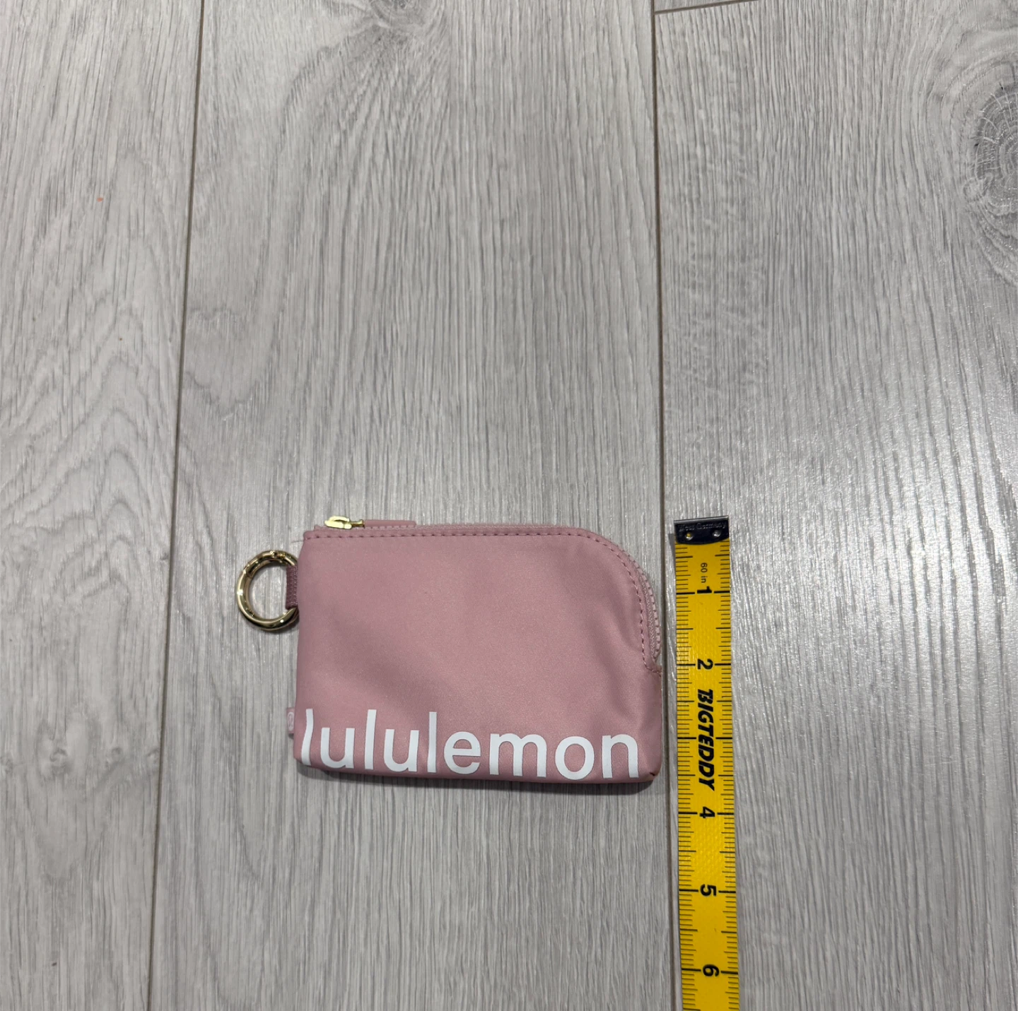 Lululemon clippable Card Pouch - photo 5