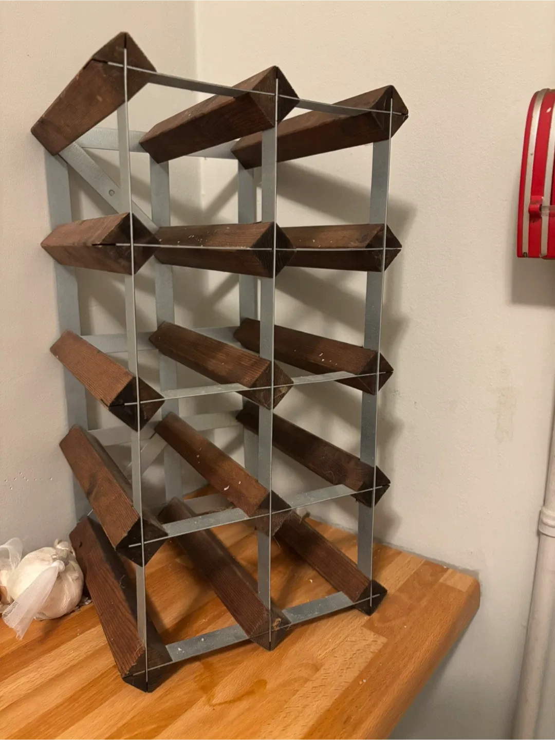 Wine Rack - Holds 8 Bottles