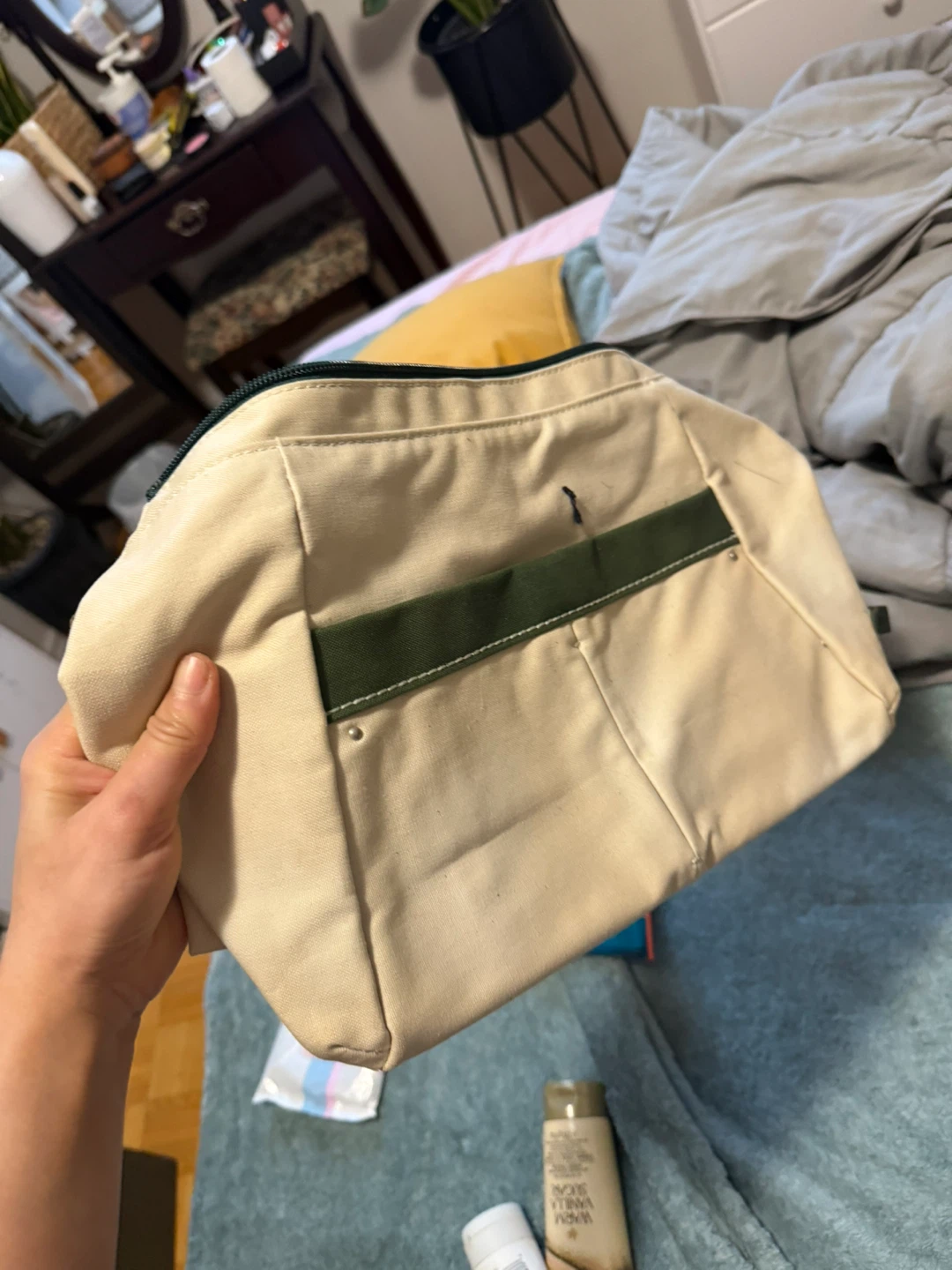 Beige & Green Shoulder Bag - photo 2
