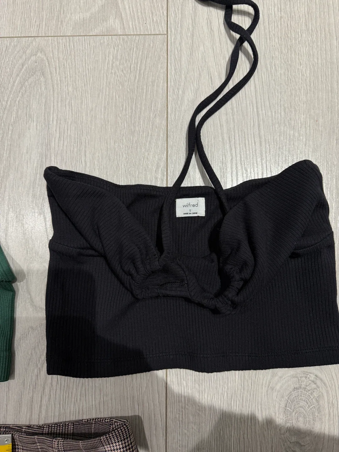 Aritzia bundle image indicator(6)