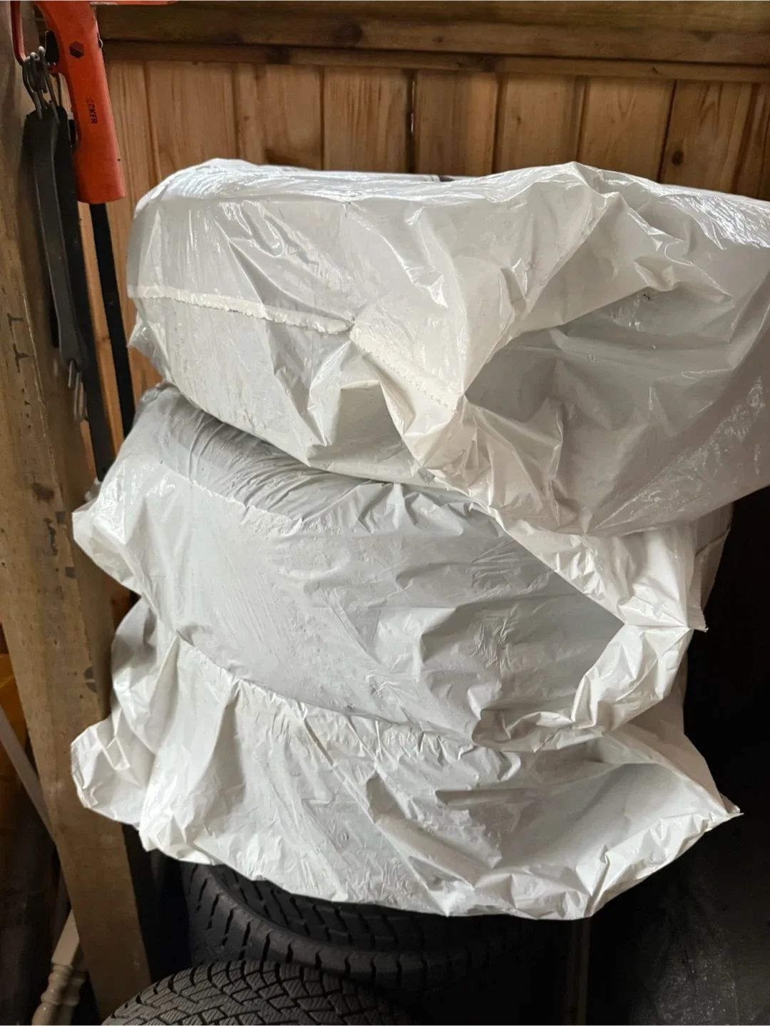 Full set snow tires & steel wheels (90% tread) image indicator(4)