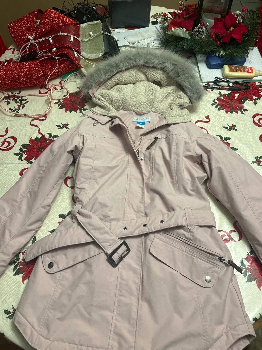 Columbia Women's Winter Jacket - Size M image indicator(3)