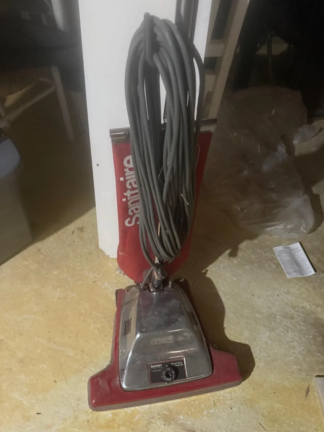 Sanitaire Heavy Duty Vacuum image indicator(3)