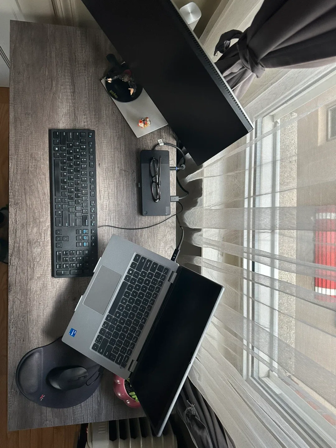 Office Desk and Chair Set image indicator(7)