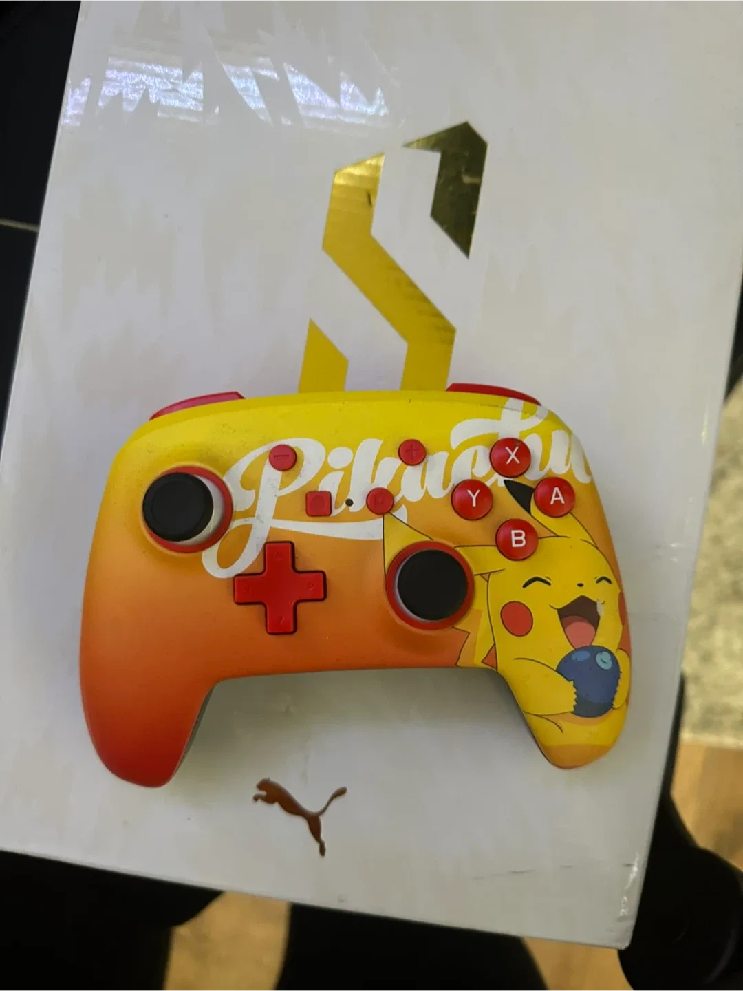 PowerA Enhanced Wireless Controller - Pikachu image indicator(2)