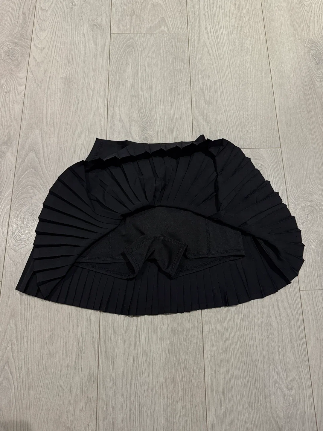 Alo yoga grand slam tennis skirt image indicator(2)