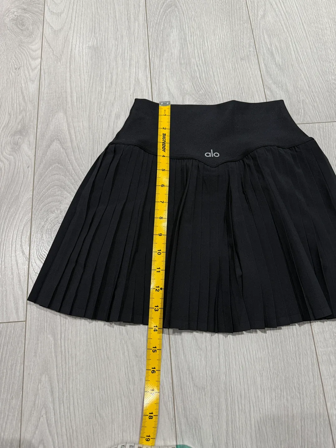 Alo yoga grand slam tennis skirt image indicator(5)