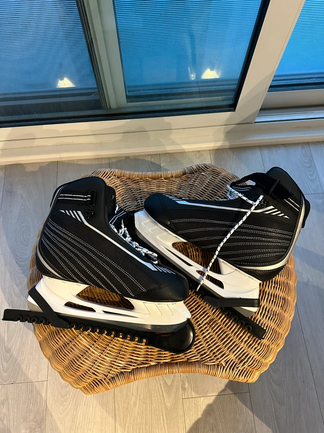 New Ice Skates size 9 US with box