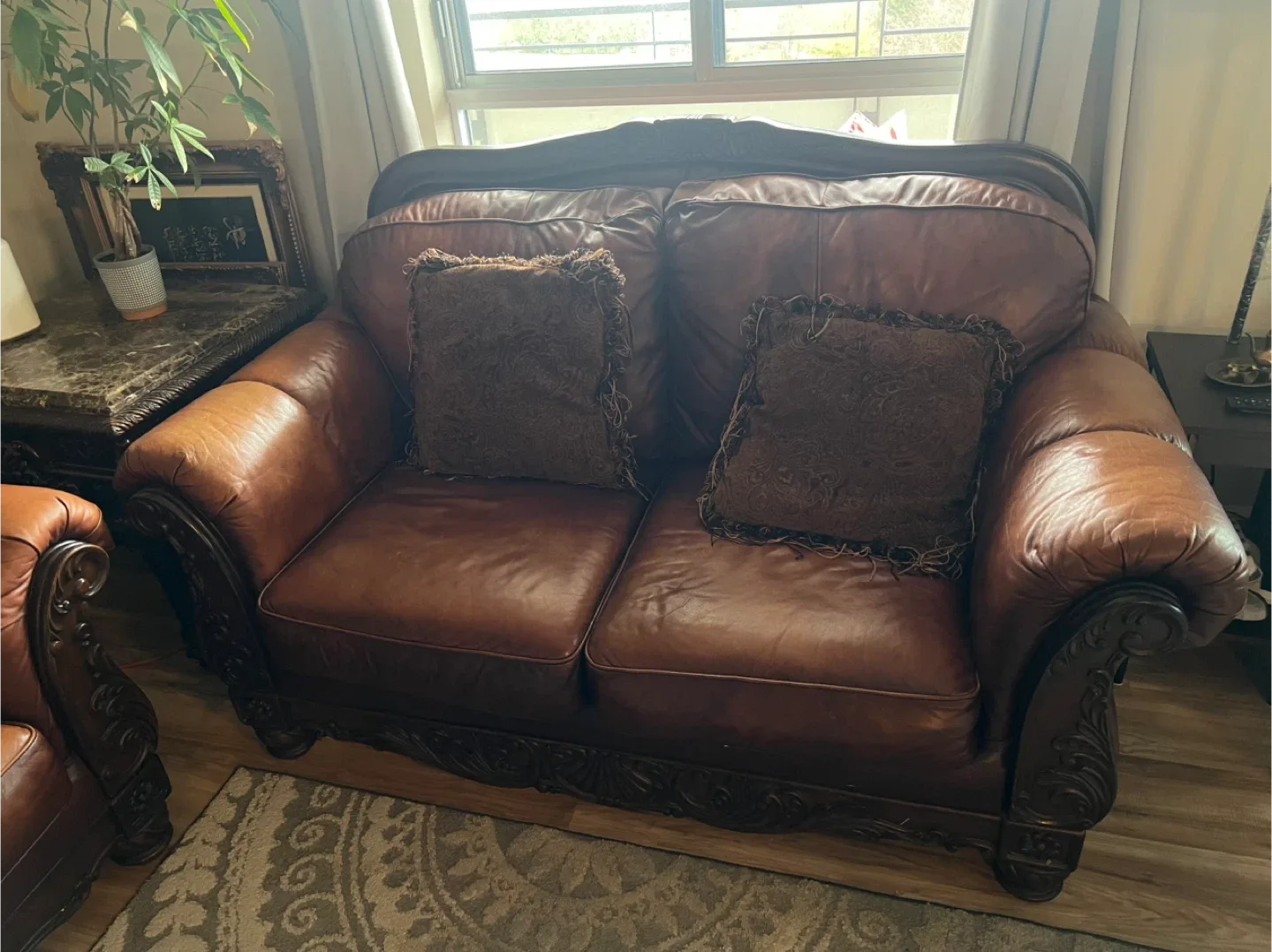 Brown leather sofa set image indicator(4)