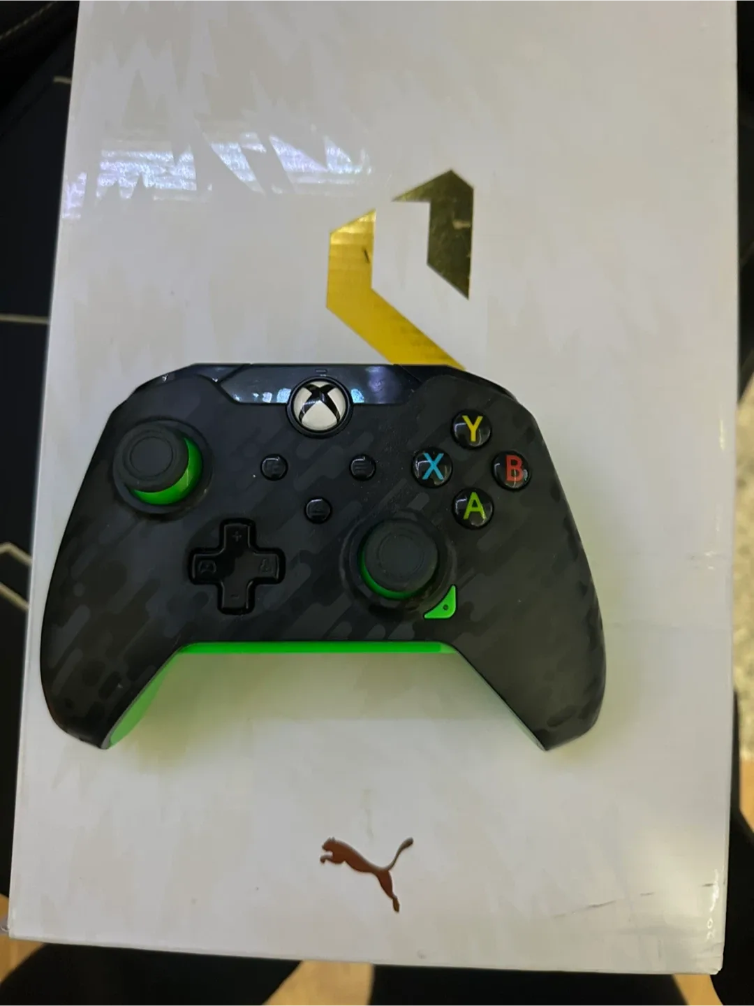 PDP Wired Xbox Controller image indicator(2)