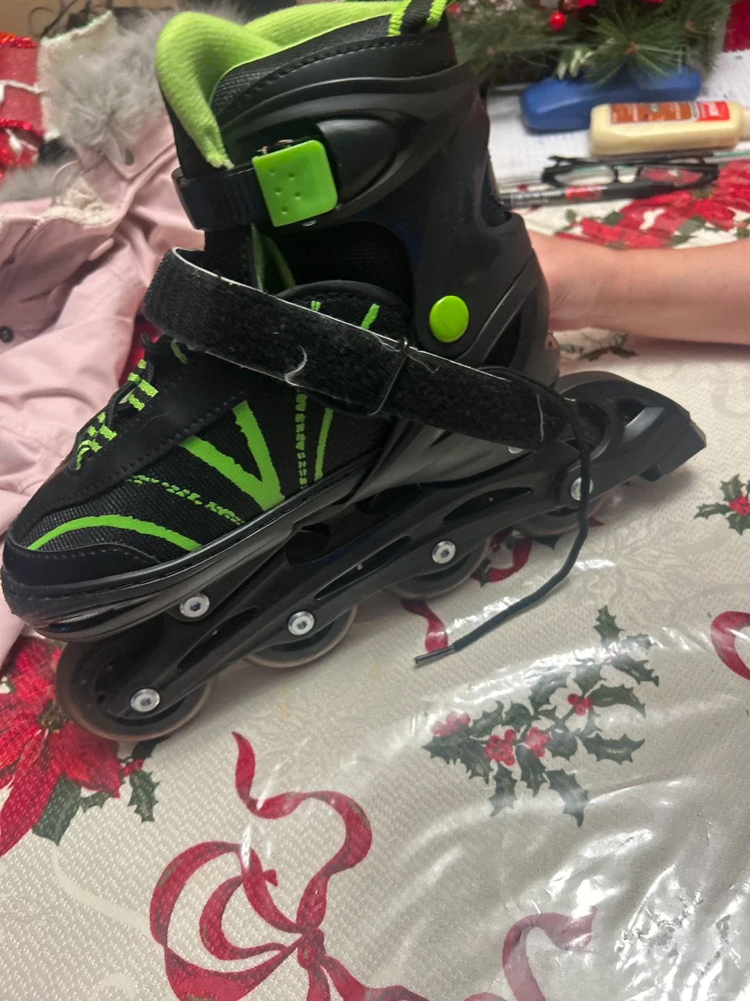 Ultra Wheels Inline Skates - Black & Green image indicator(2)