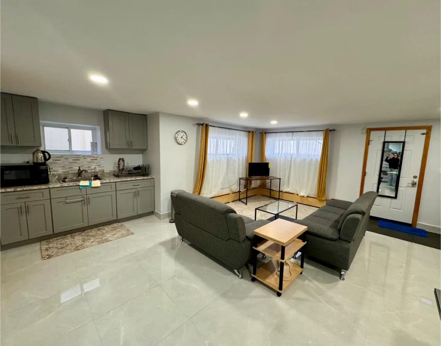 Room for rent image indicator(5)