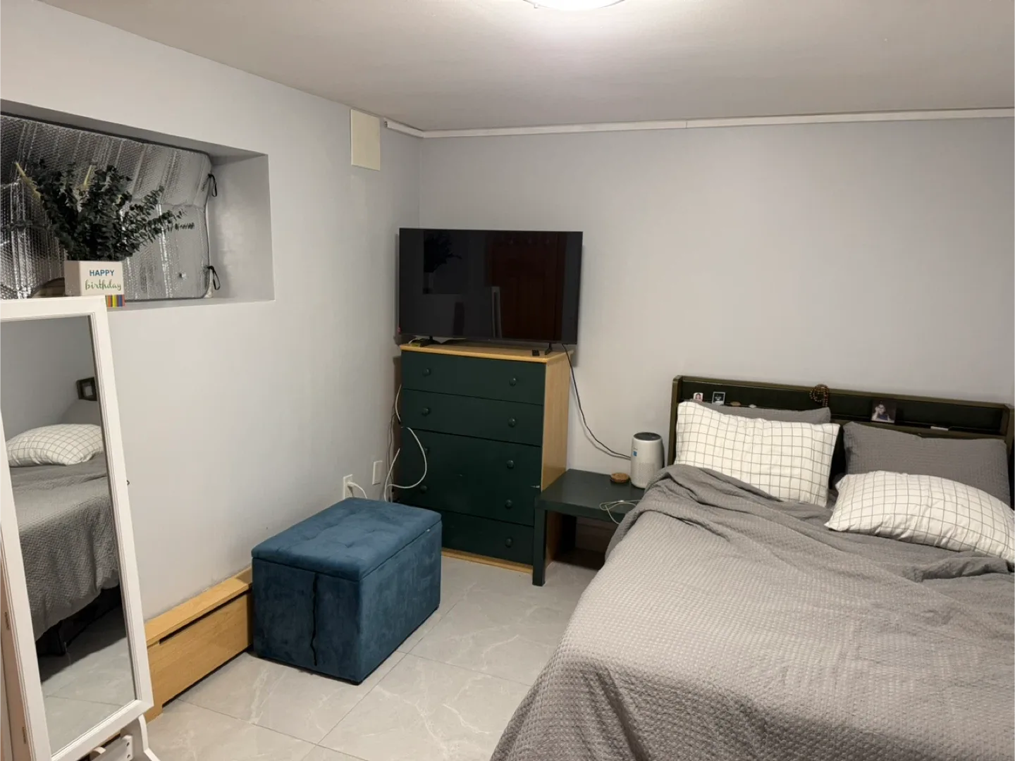 Room for rent image indicator(3)