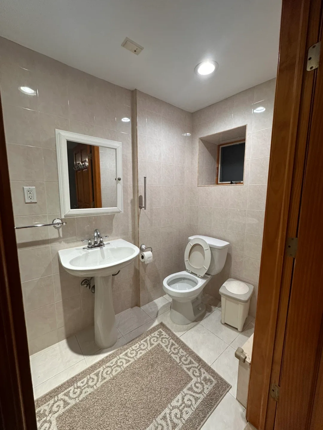 Room for rent image indicator(6)