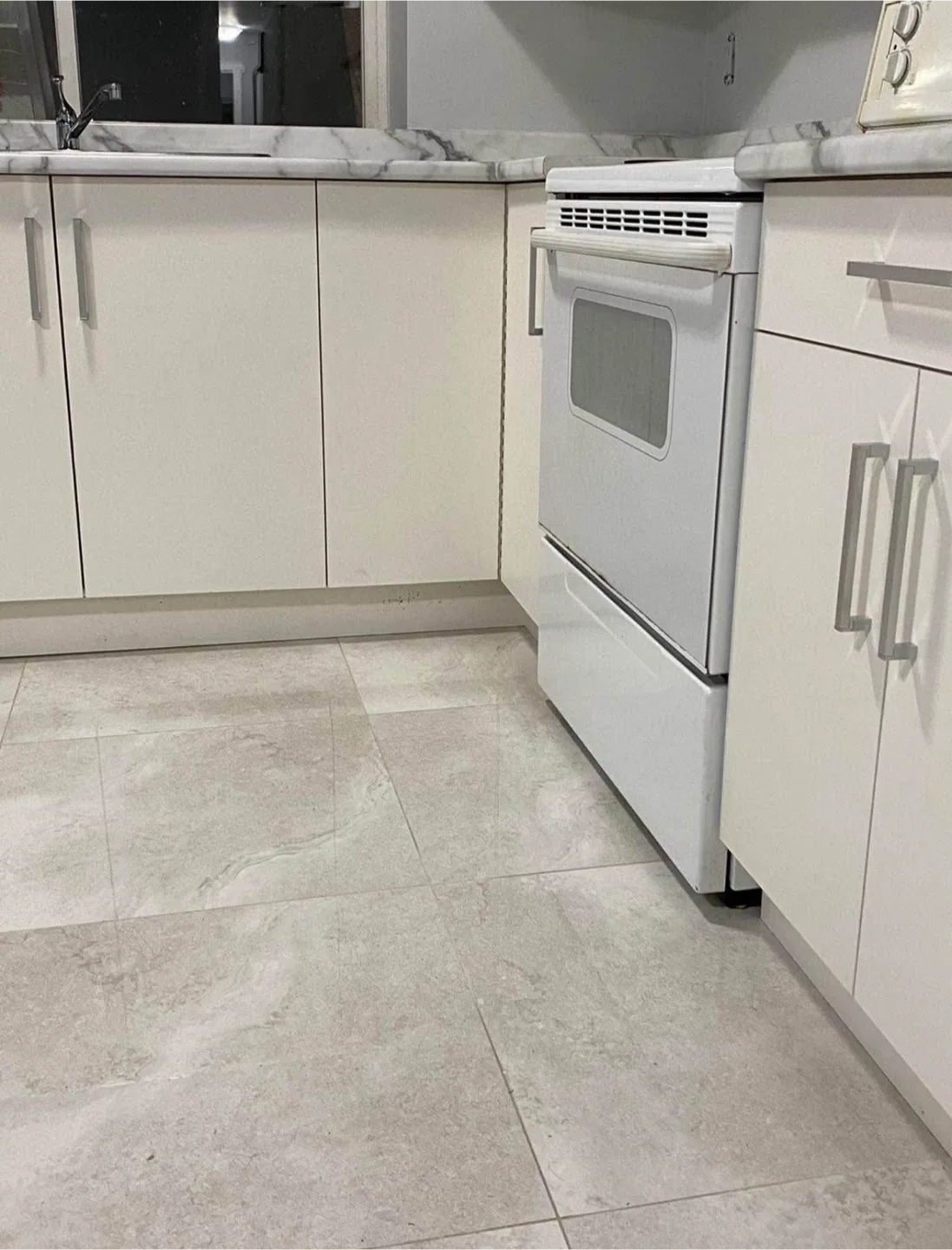 2 bedrooms 1 bathroom for rent image indicator(4)