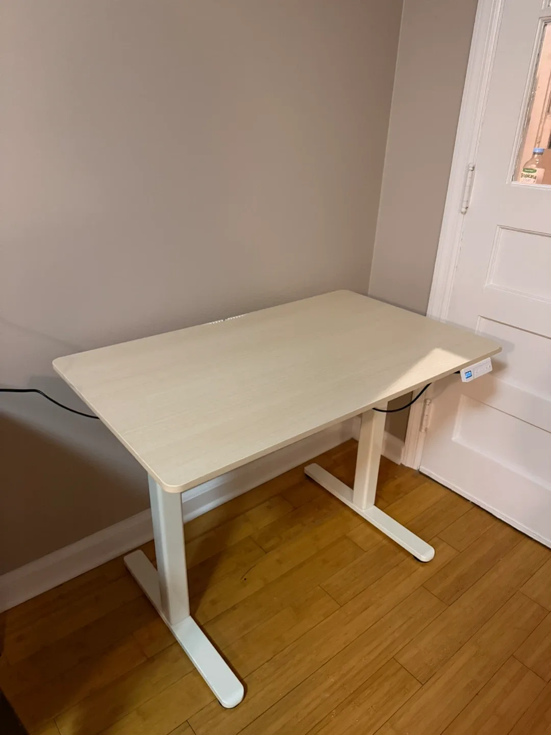 Adjustable Standing Desk - White image indicator(5)