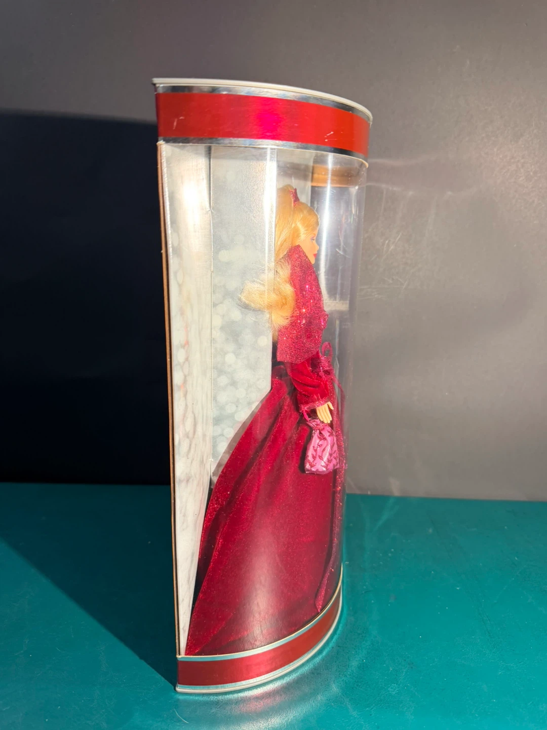 Holiday Celebration Barbie Special Edition 2002 - photo 4