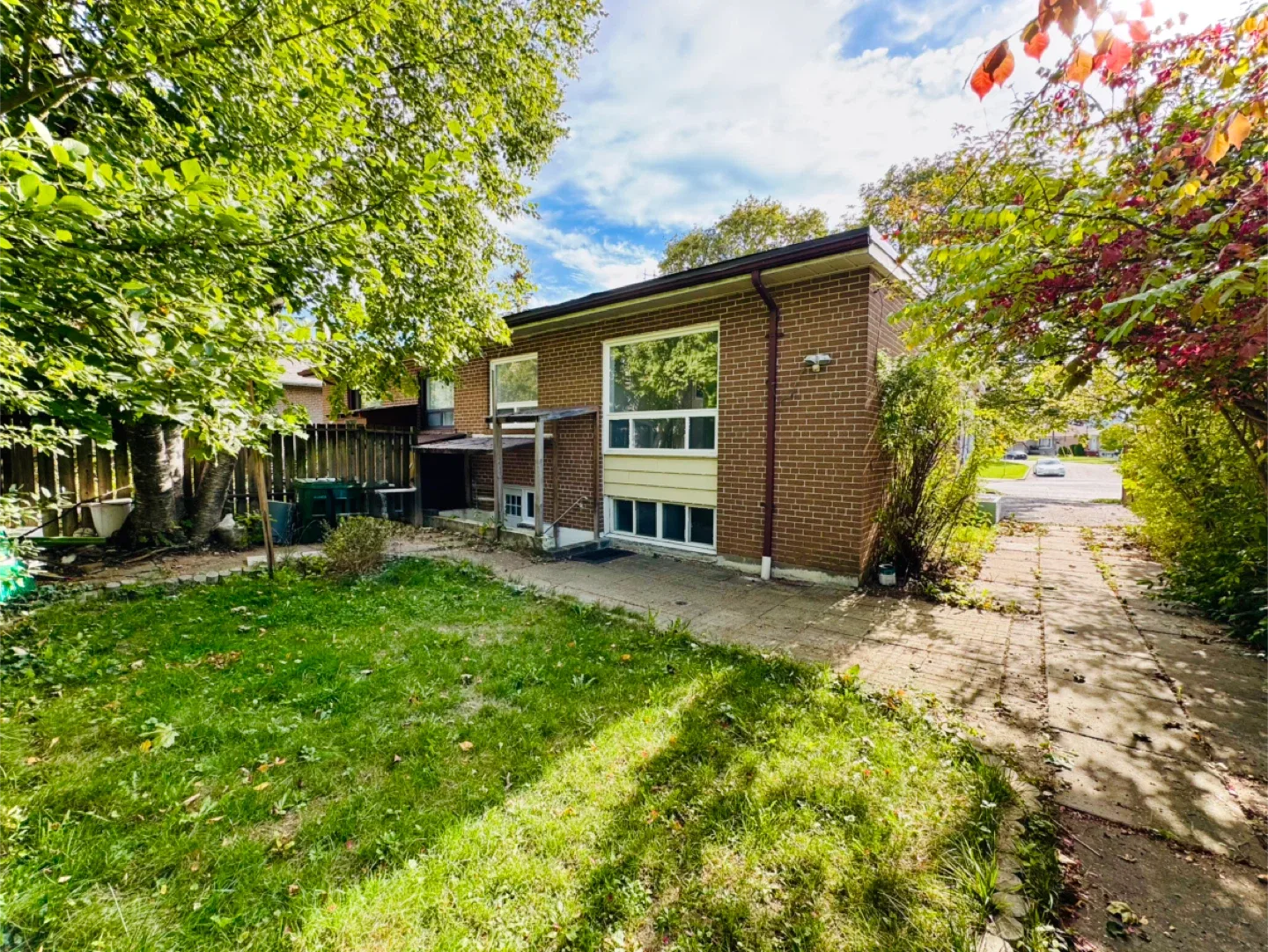 For Rent- bright Basement appartment image indicator(2)