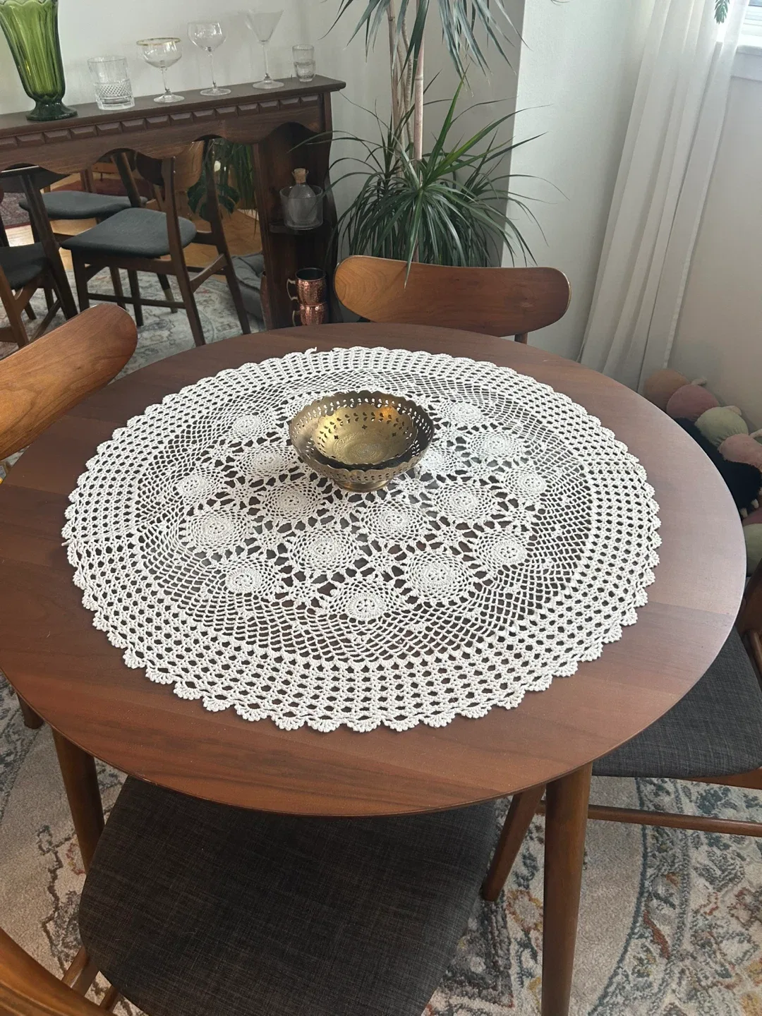 Round Wooden Dining Table - MUST GO ASAP! image indicator(2)