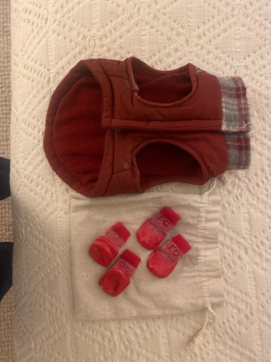 Dog Coat and Socks Set - Red image indicator(2)