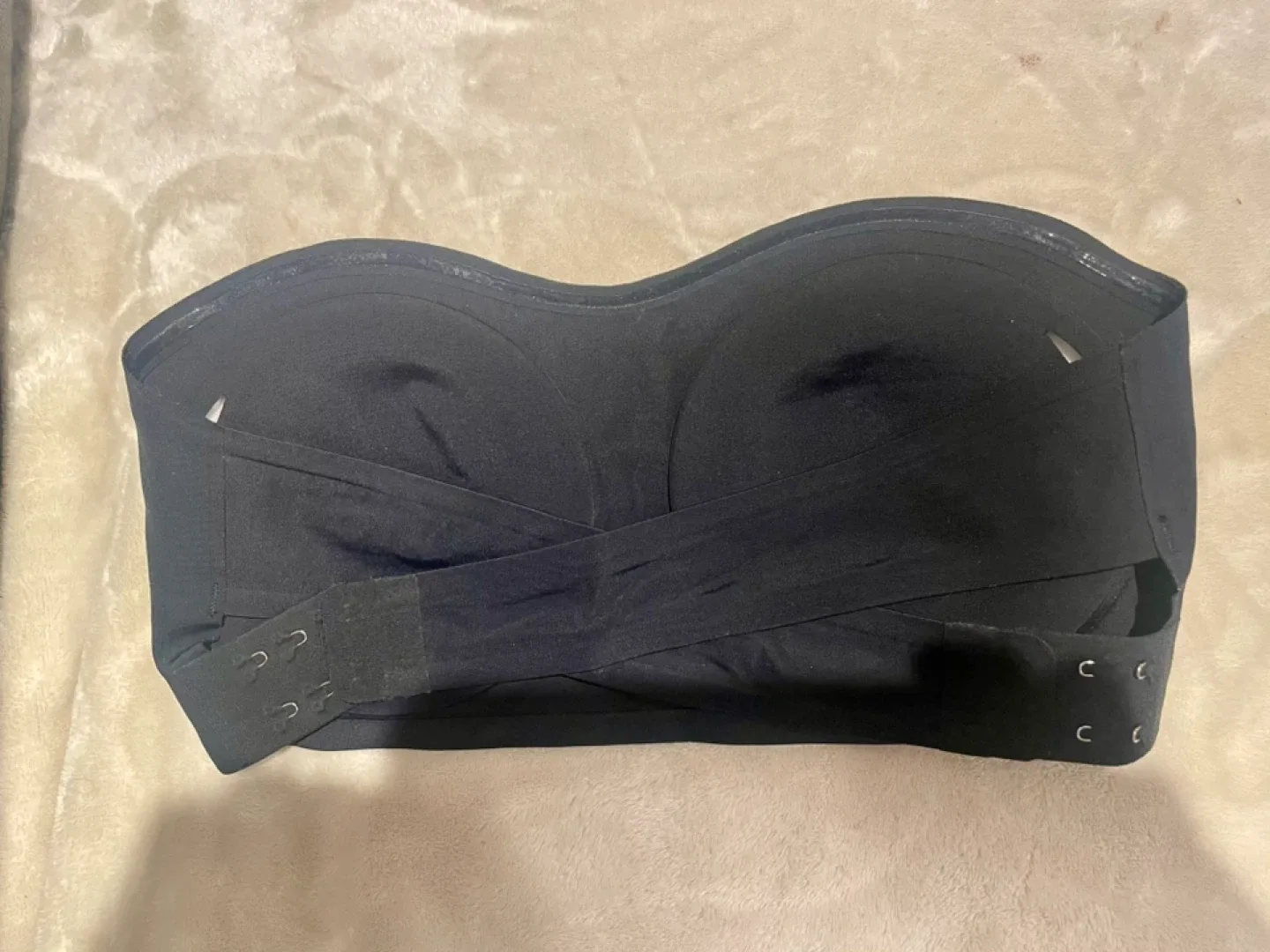 Black Strapless Bra image indicator(2)