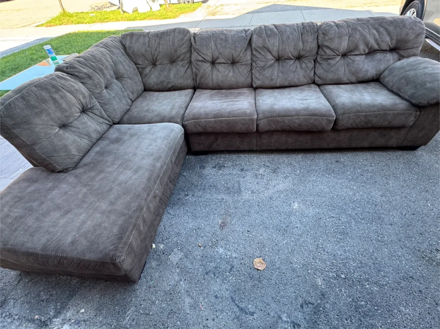 Ashley Sectional Sofa - Great Condition! image indicator(3)