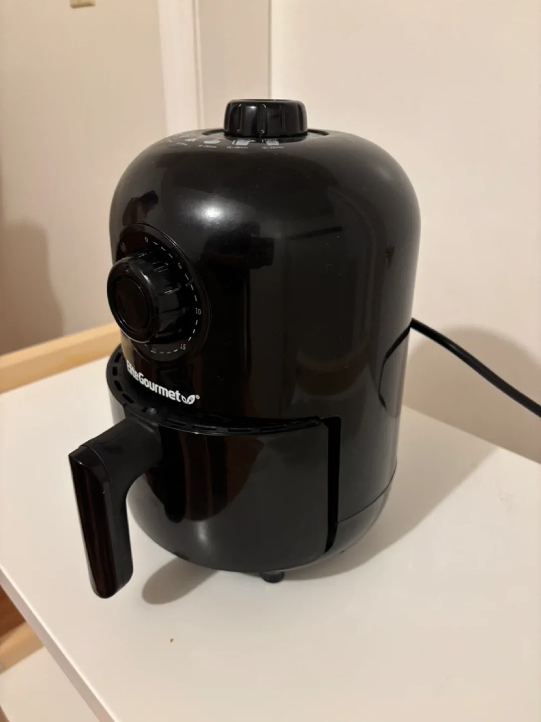 Elite Gourmet EAF1121 Air Fryer image indicator(4)