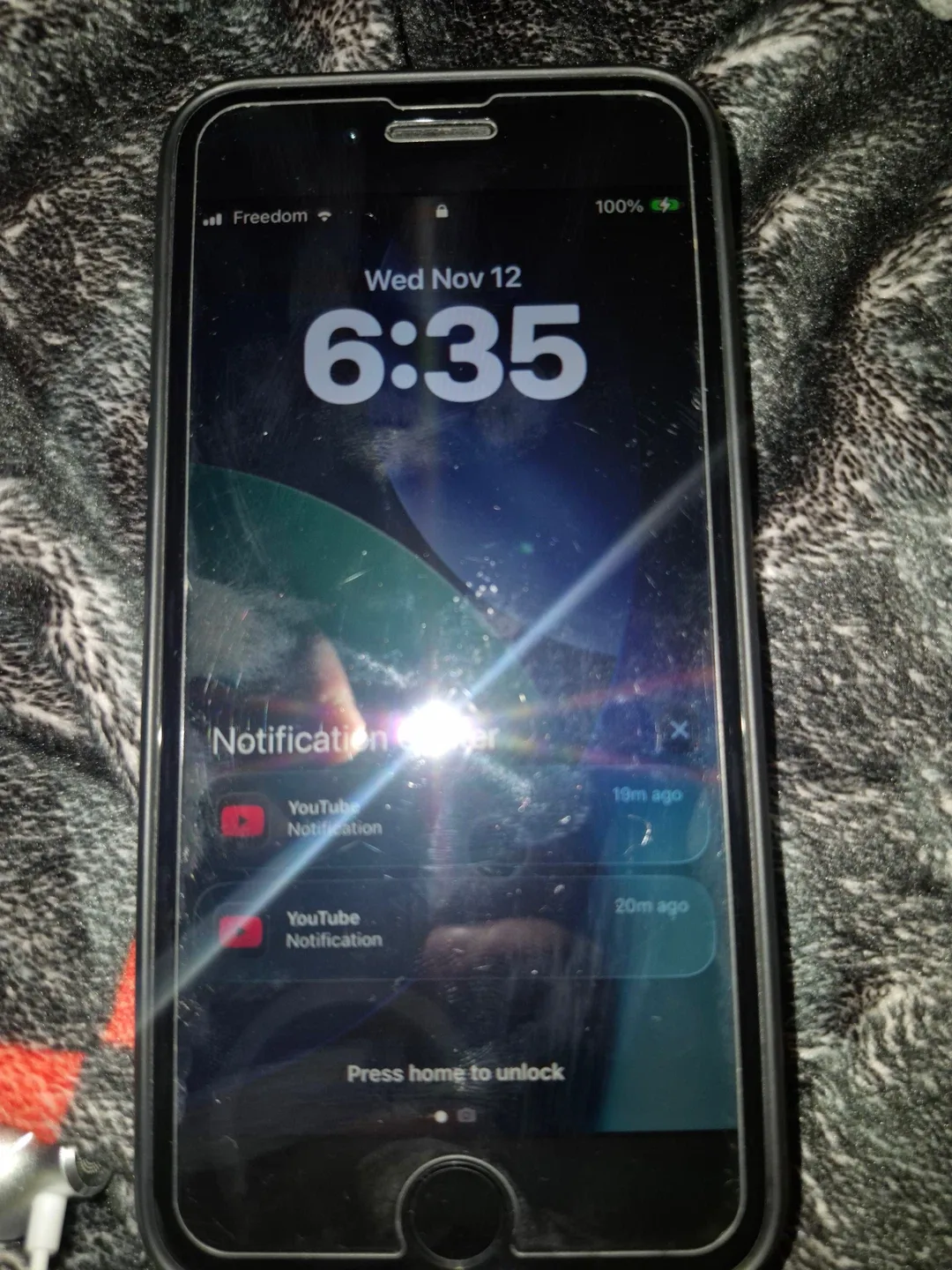 iPhone SE 2nd Generation image indicator(3)