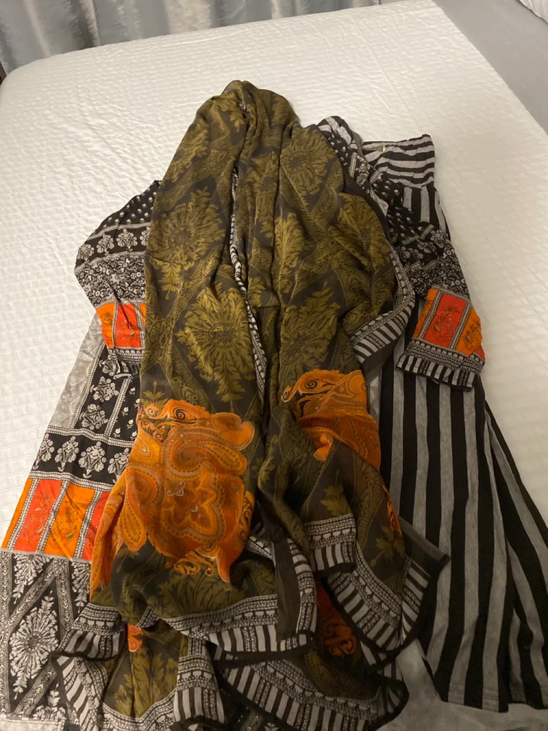 Women's Salwar Kameez Suit image indicator(2)