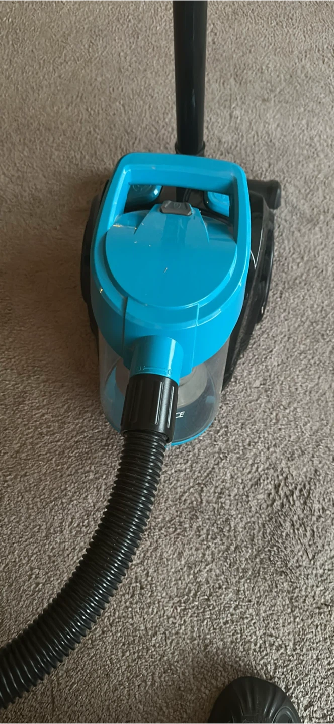 Bissell PowerForce Compact Vacuum - photo 4