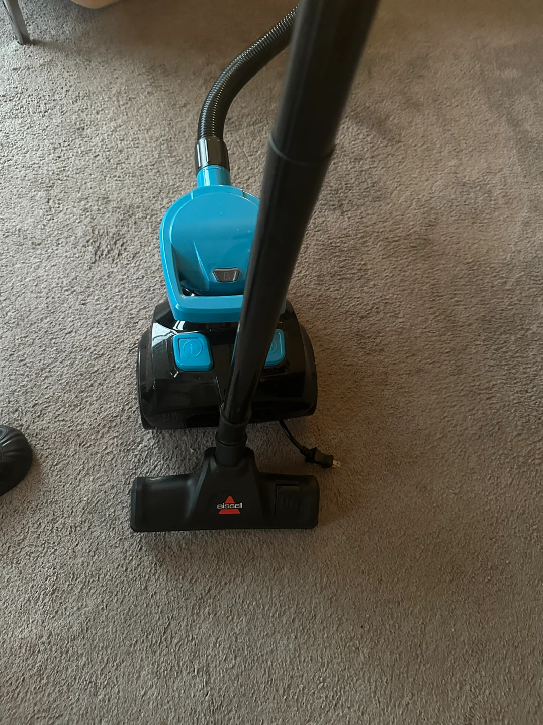 Bissell PowerForce Compact Vacuum - photo 2