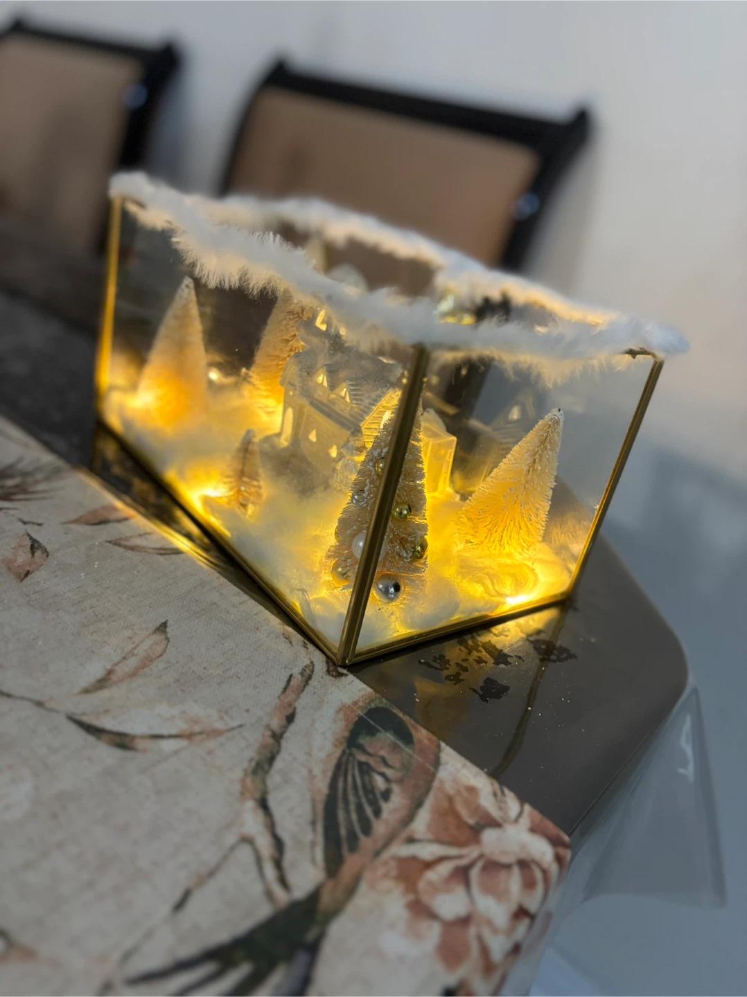 Christmas Village Scene in Glass Box - photo 3