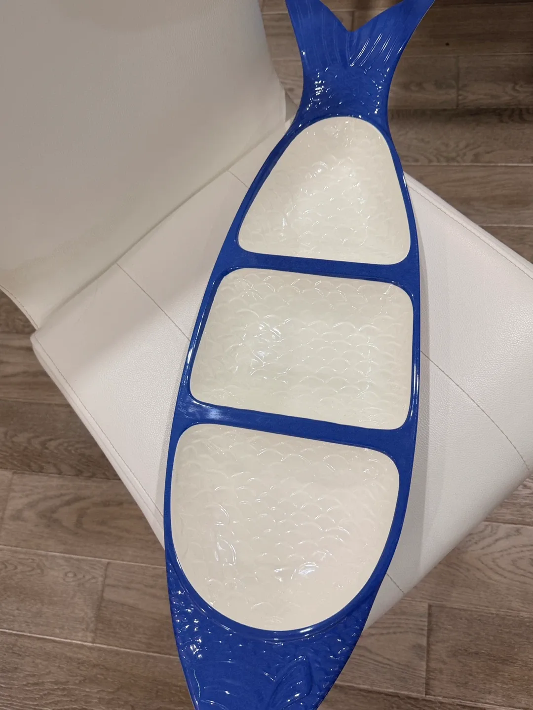 Holiday Gift- XL Blue Fish Shaped Serving Dish image indicator(3)