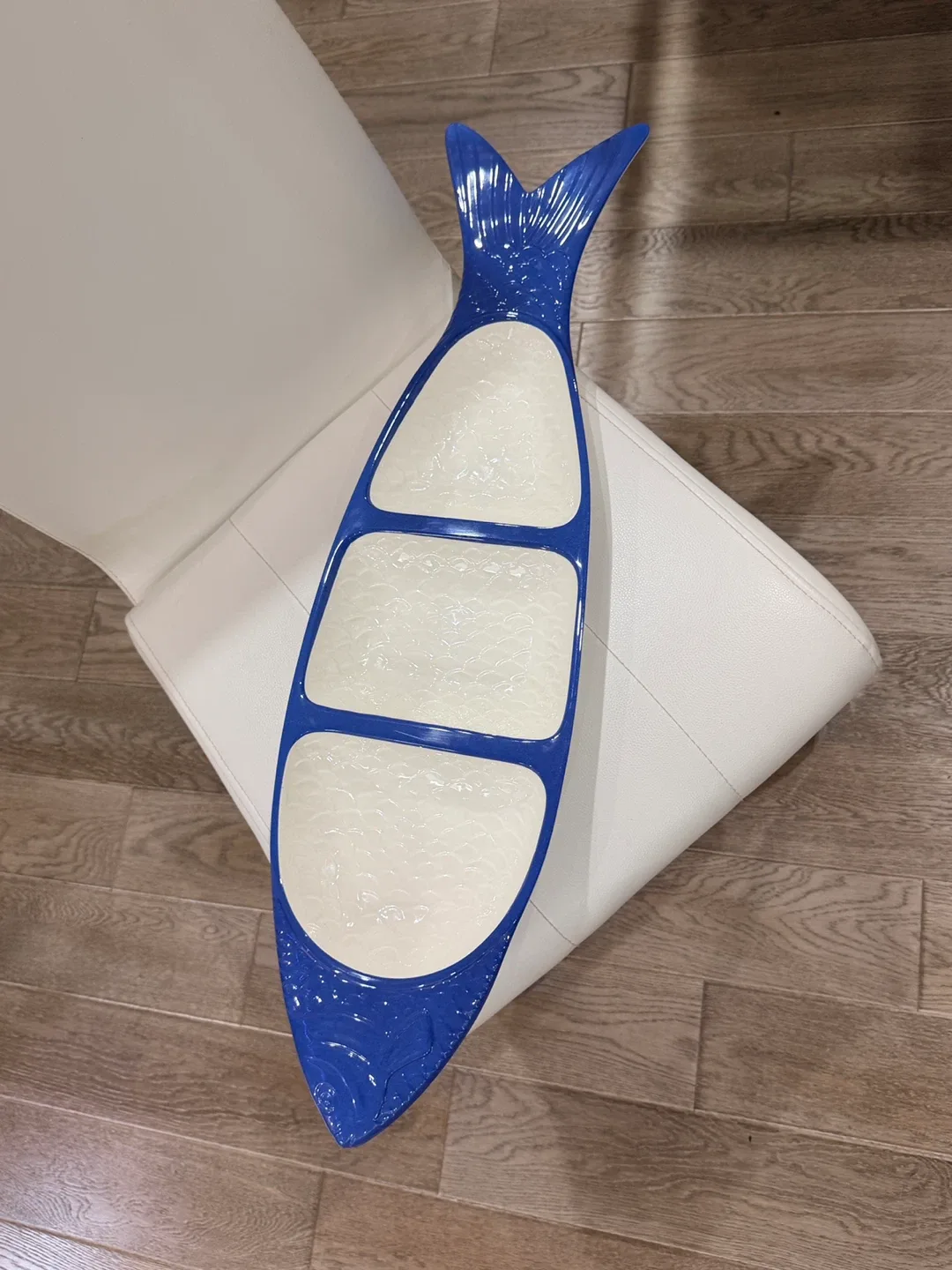 Holiday Gift- XL Blue Fish Shaped Serving Dish image indicator(2)