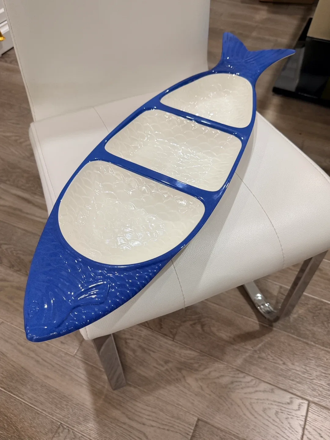 Holiday Gift- XL Blue Fish Shaped Serving Dish image indicator(4)