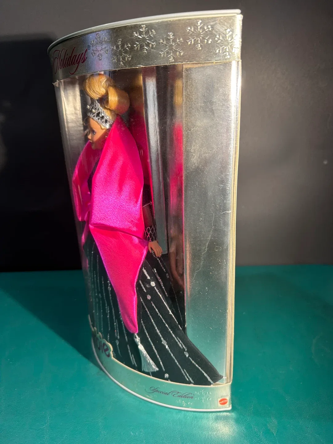 Happy Holidays Barbie Doll Special Edition 1998 image indicator(4)