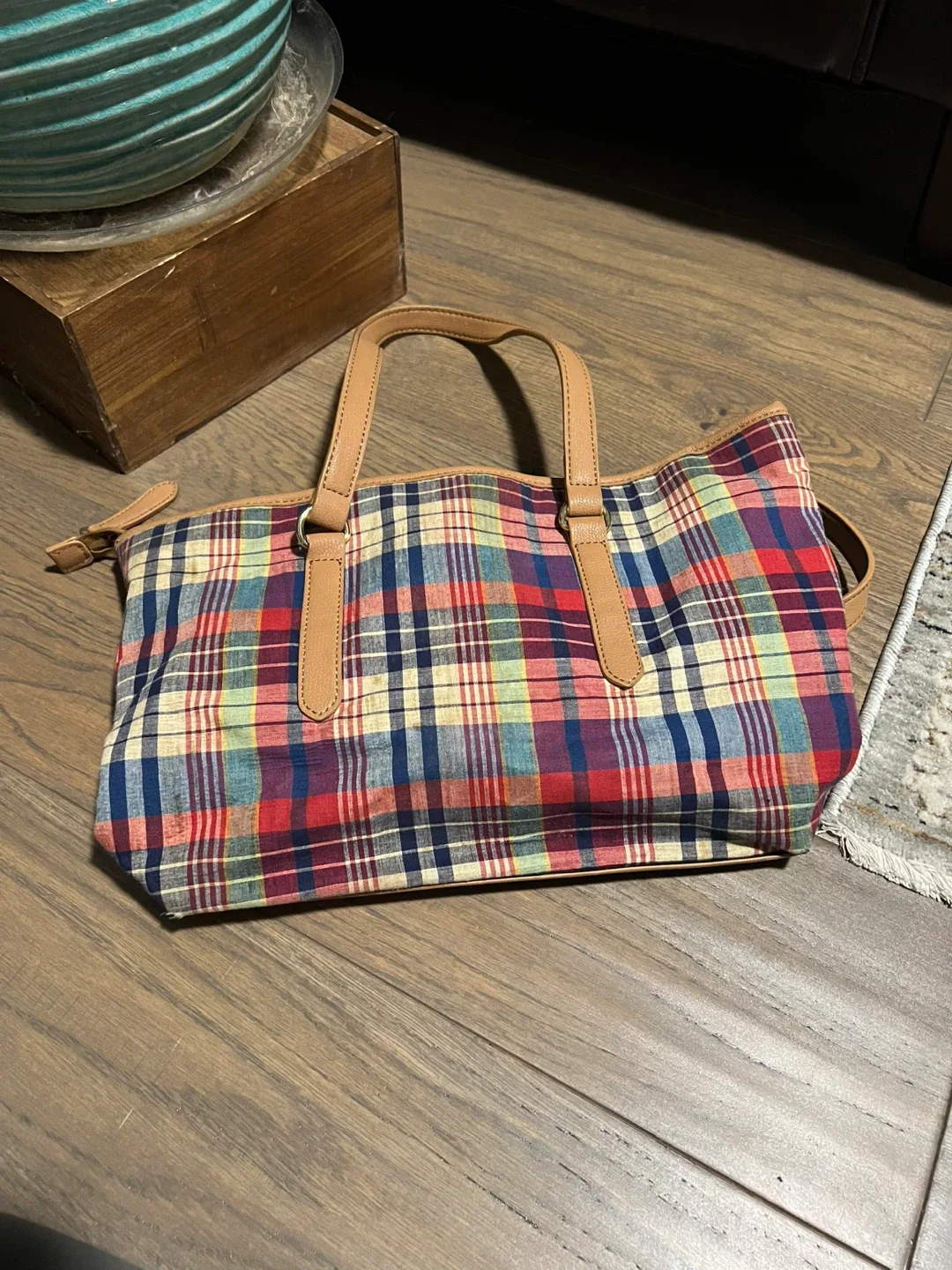 Tommy Hilfiger Plaid Tote Bag image indicator(4)