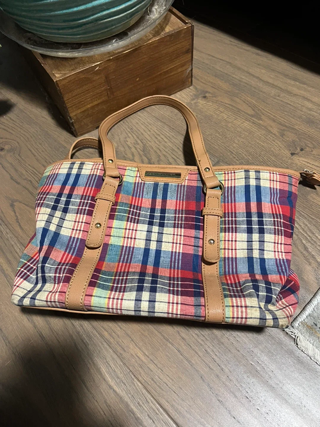 Tommy Hilfiger Plaid Tote Bag image indicator(2)