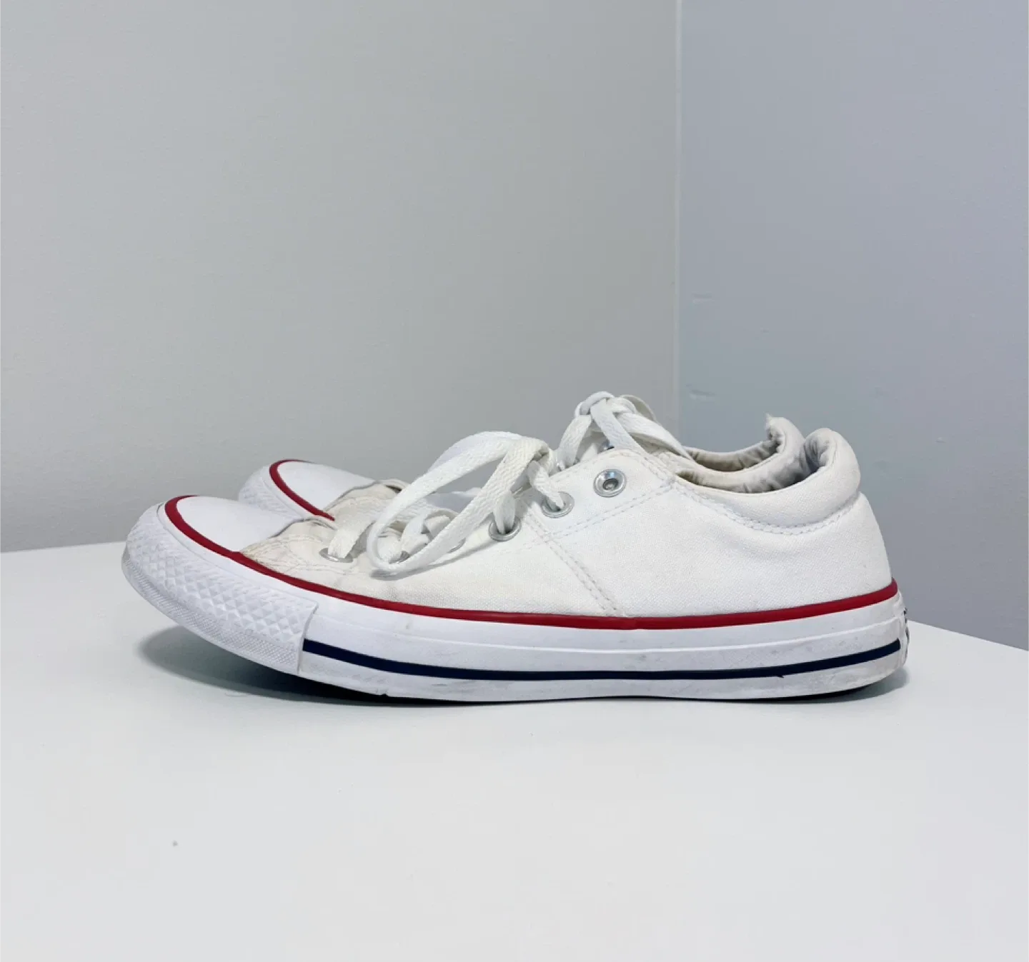 Converse All Star Low Top - Women's US 9 Men’s US 7 thumbnail