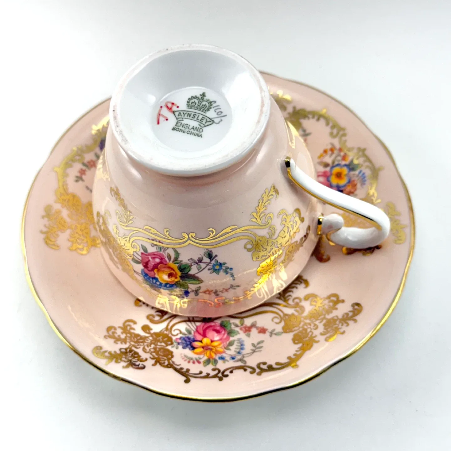 Aynsley ecru teacup image indicator(3)