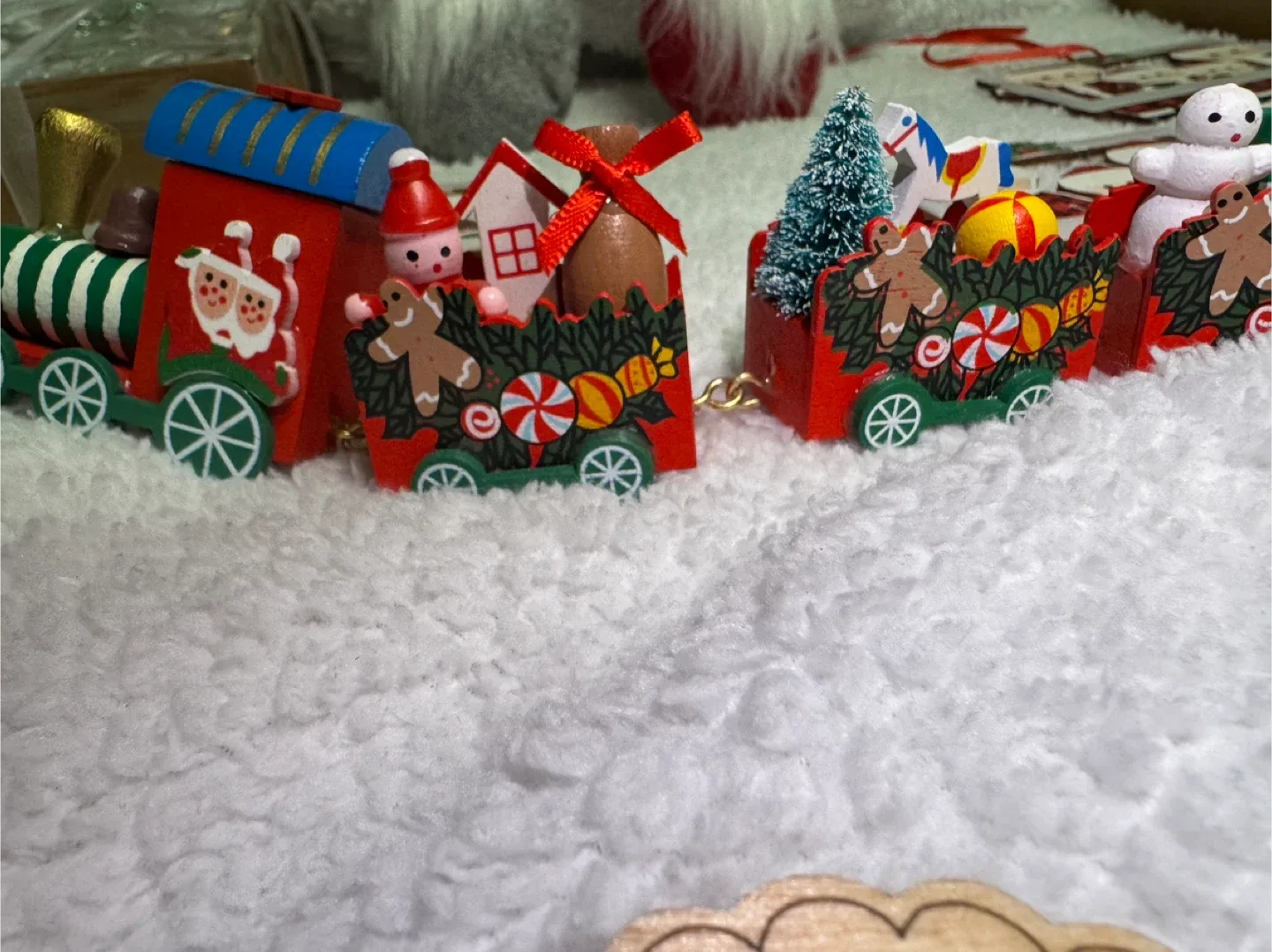 Christmas Tree Ornaments Set image indicator(6)