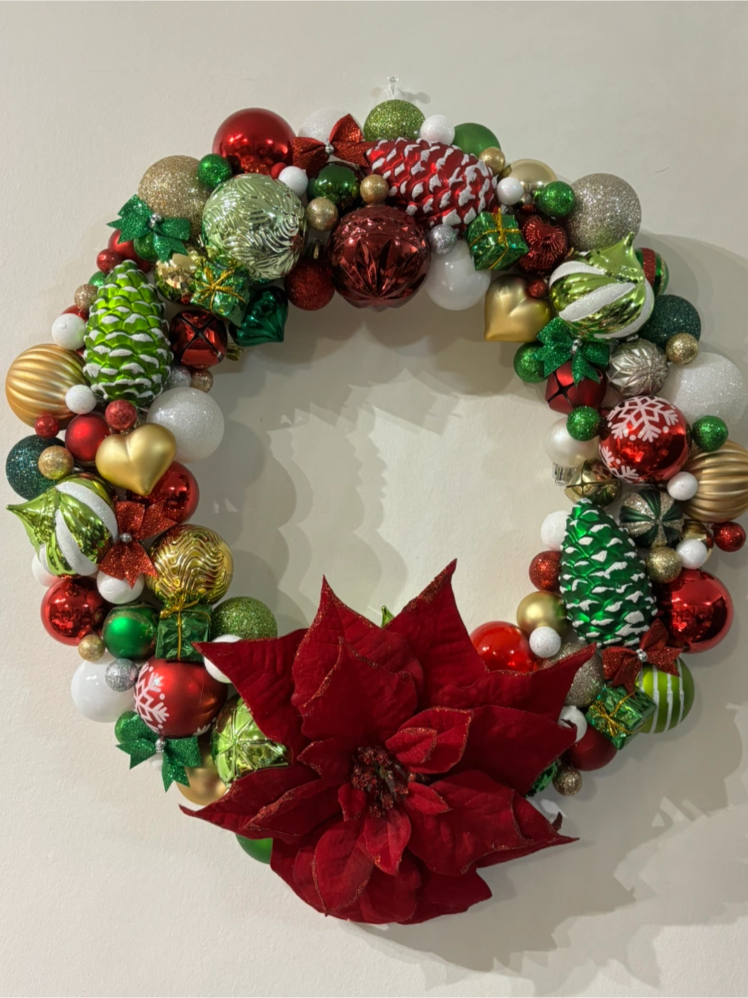 16” Festive Christmas Wreath