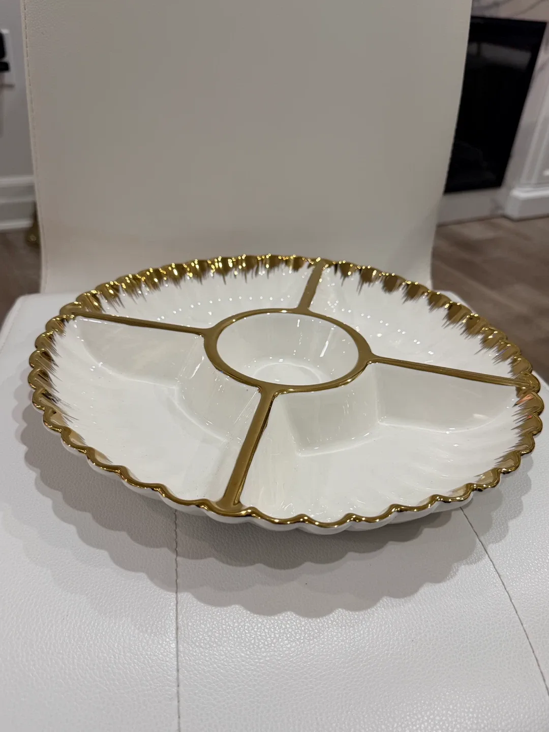 Holiday Gift- White & Gold ceramic Serving Platter image indicator(2)
