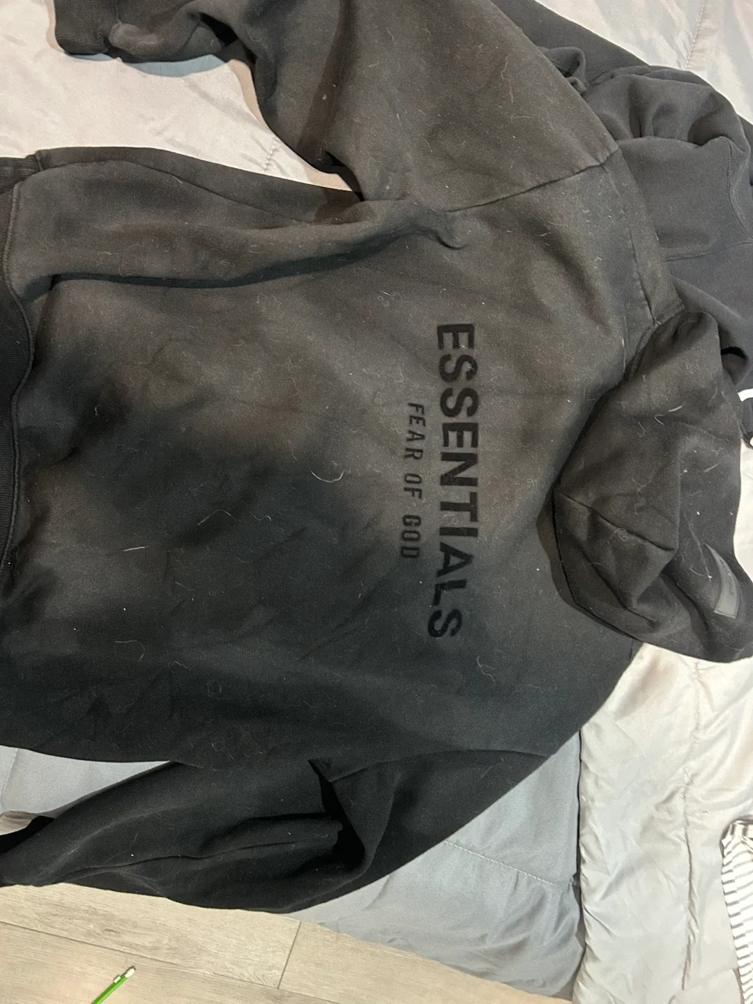 Essentials Fear of God Black Hoodie image indicator(2)