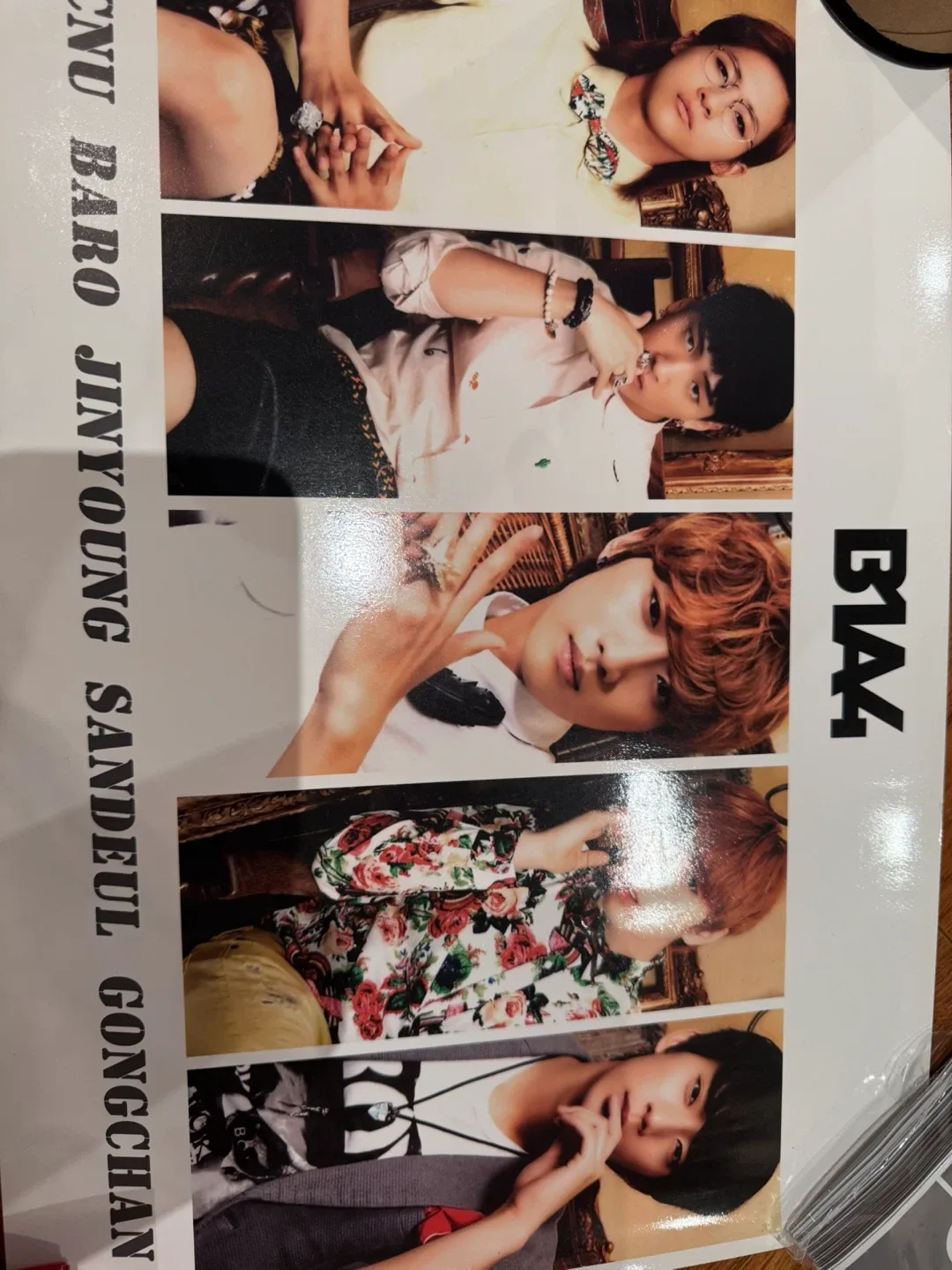 Various KPOP Posters image indicator(4)