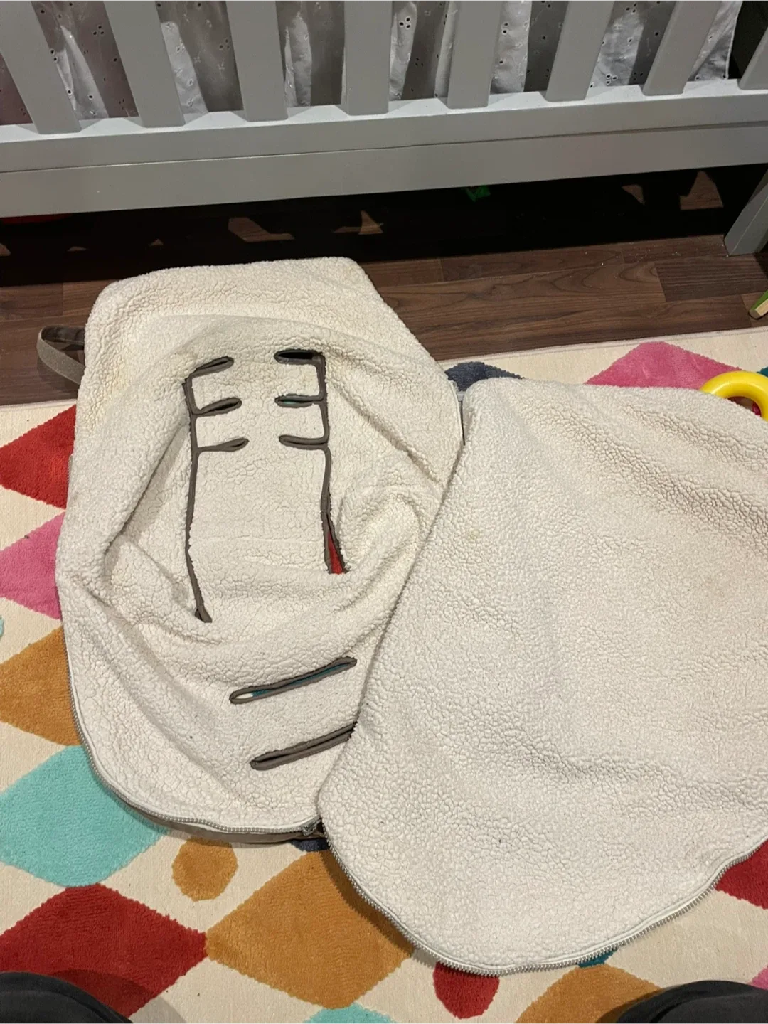 JJ Cole Bundleme - Infant Car Seat Cover image indicator(2)