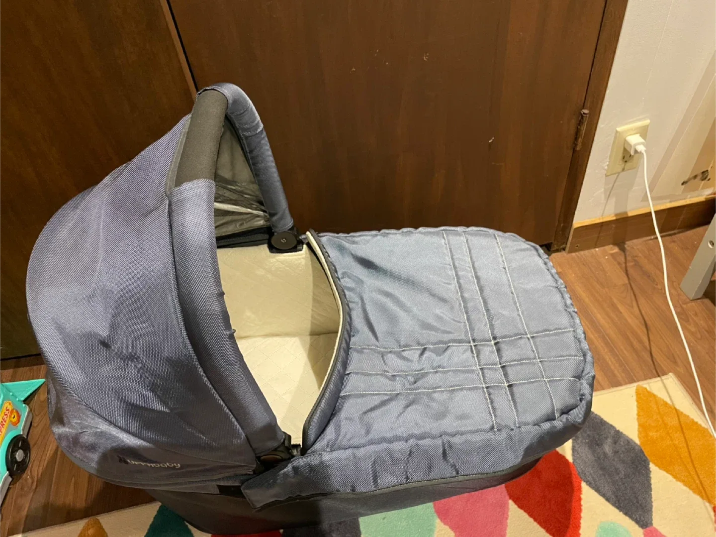 UPPAbaby Bassinet 2013 - Great Condition! image indicator(2)